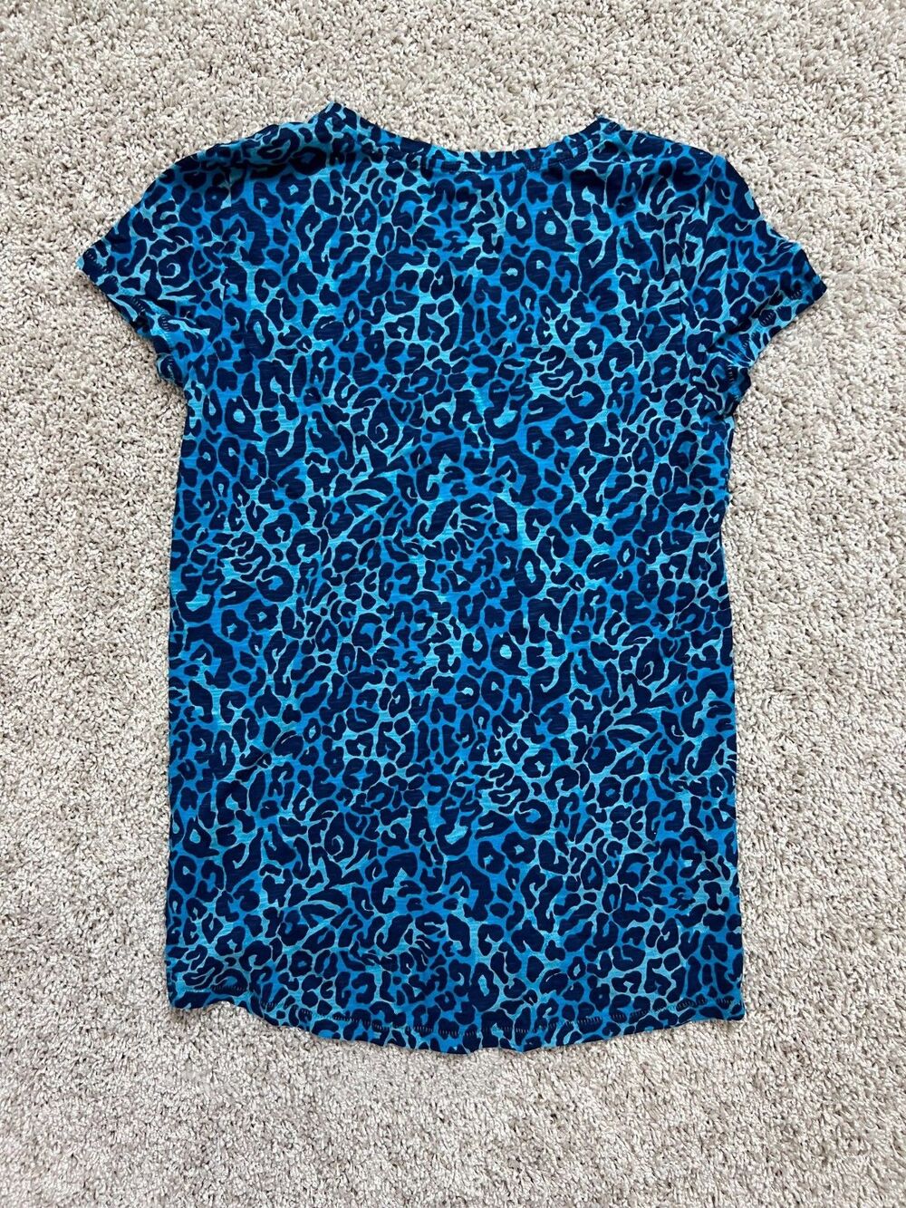 “Women Blue Leopard Print V Neck T-Shirt Size XXS Short Sleeve Casual Top” - Picture 5 of 7